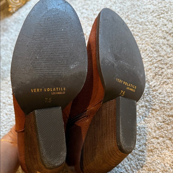 Very Volatile Rust Ankle Booties - Picture 6 of 7
